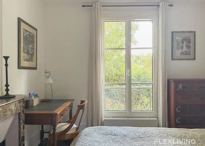 Charming - One-bedroom In 5th Daire
