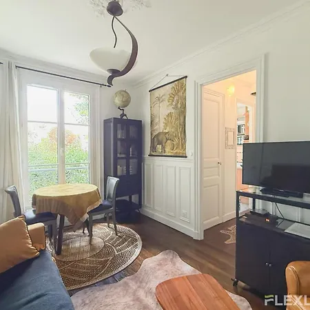 Appartement Charming - One-bedroom In 5th *