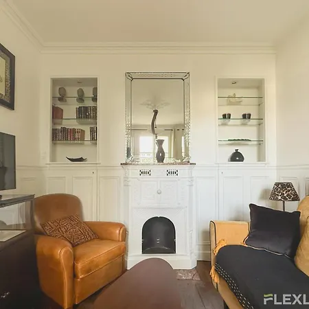 Charming - One-bedroom In 5th Appartement