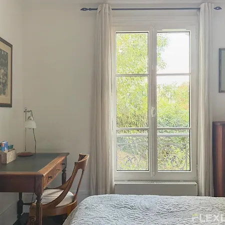 Charming - One-bedroom In 5th Appartement